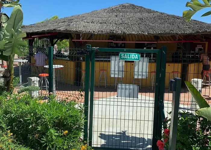 Elegant In Benahavis With Shared Pool, 100 M² * Estepona