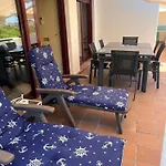 Elegant In Benahavis With Shared Pool, 100 M² *