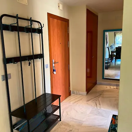 Elegant In Benahavis With Shared Pool, 100 M² *